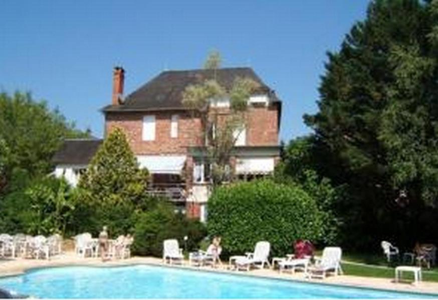 Logishotels Le Relais Du Quercy Meyssac Exterior photo